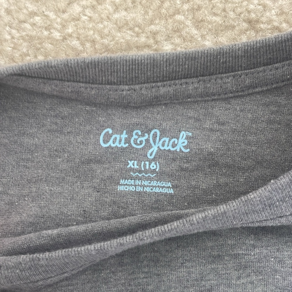 Youth XL Gray Long Sleeve Shirt - Picture 2 of 2